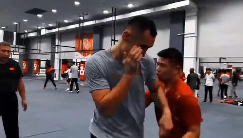 從塔溝武校到亞運賽場 韓雪振的拳擊之路與賽事組織探析